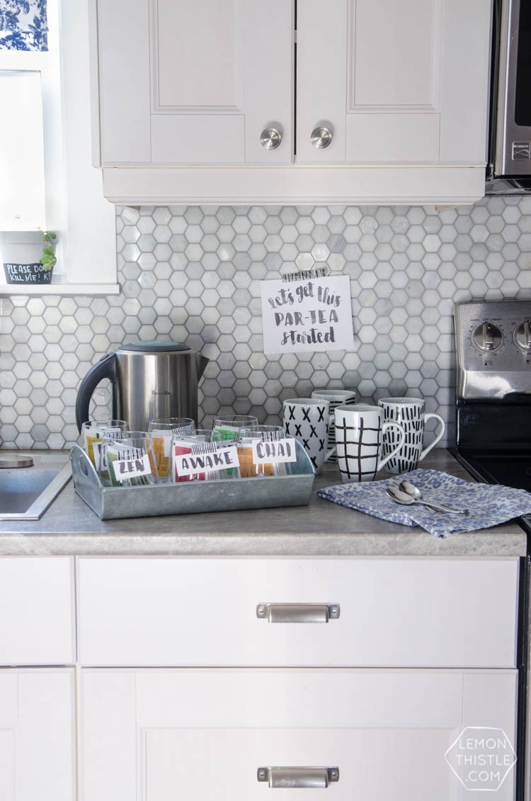 What a sweet idea for entertaining! A simple tea station with printable labels... let's get this part-tea started!