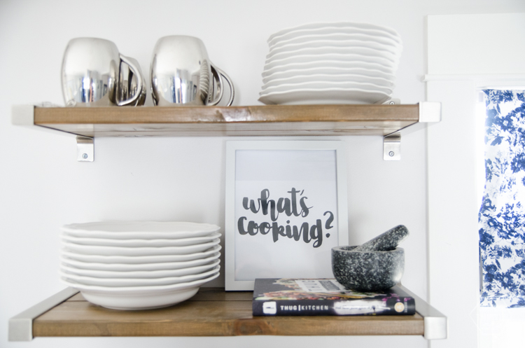 What's cooking? I love this hand lettered printable! Perfect for the kitchen (and free is awesome!)