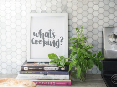 What's cooking? I love this hand lettered printable! Perfect for the kitchen (and free is awesome!)