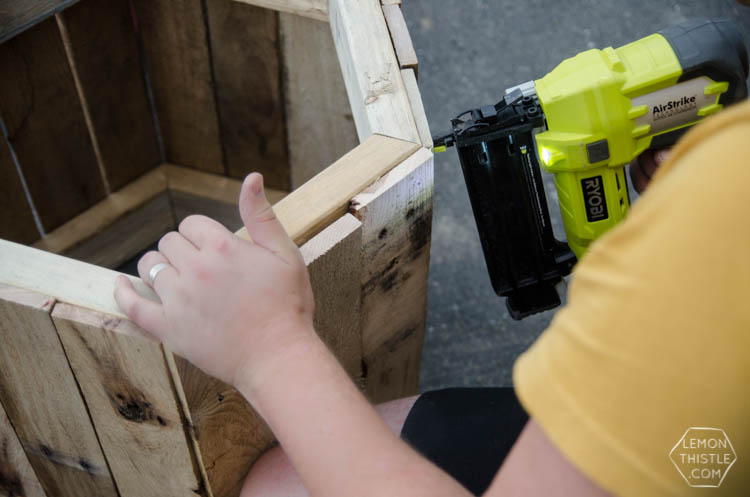DIY Hexagon Side Table- I can't believe this is made out of pallet wood! SO nice for an afternoon build.