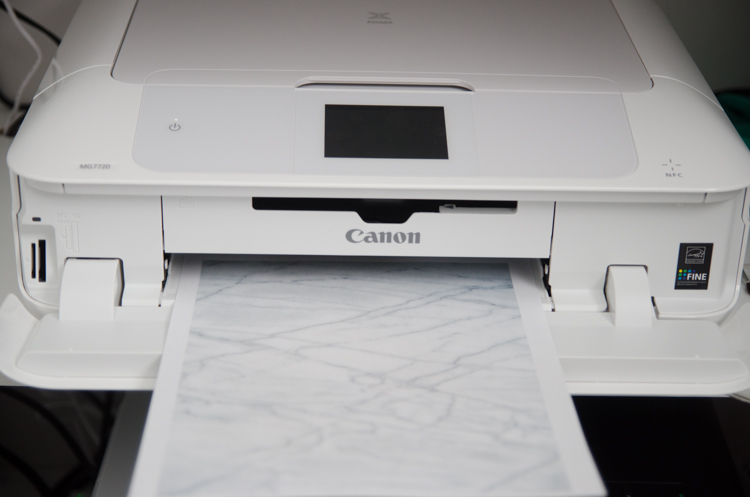 So Much Love... this cake topper is beautiful! I love the marble look with gold edges. Sweet that it's a DIY I can use my Cricut for and free download!