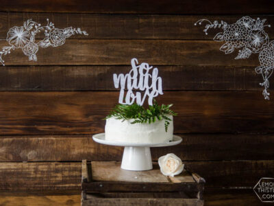 So Much Love... this cake topper is beautiful! I love the marble look with gold edges. Sweet that it's a DIY I can use my Cricut for and free download!