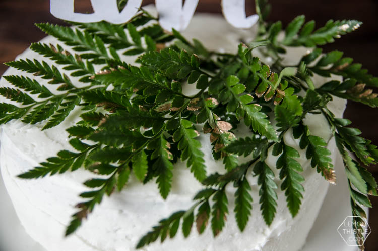 So Much Love... this cake topper is beautiful! I love the marble look with gold edges. Sweet that it's a DIY I can use my Cricut for and free download!