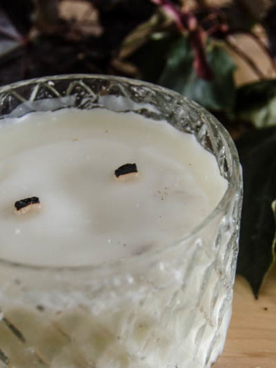 DIY Chai Scented Wood Wick Candle- in the microwave! I love an easy (cheap!) version of those expensive candles!