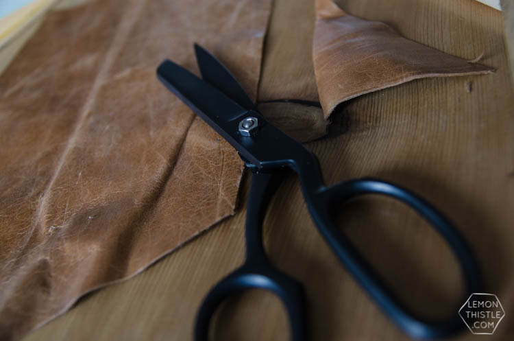 DIY Leather Pennant- grateful. I LOVE this! A nice alternative to a wooden sign and so easy to make!