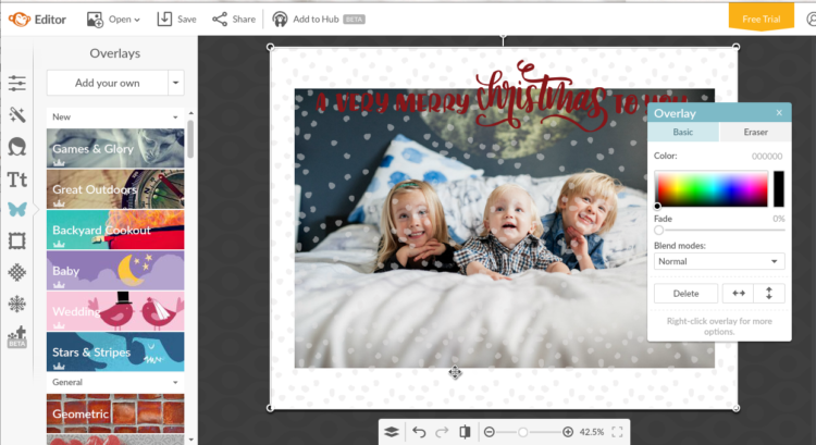 I LOVE these holiday cards! The handlettering and snow are the perfect Christmas card design- I can't believe they're a free download!