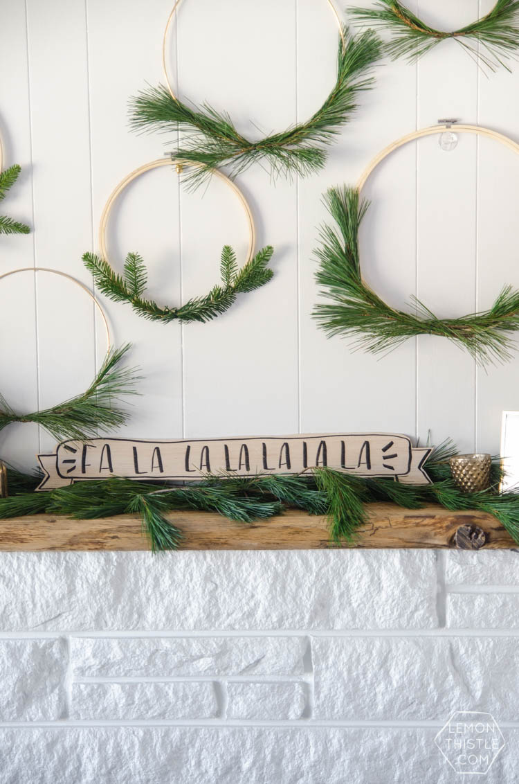 Fa La La La La... I love this! Such a simple but classy look for Christmas. 5 Minute DIY Wooden Holiday Banner Sign