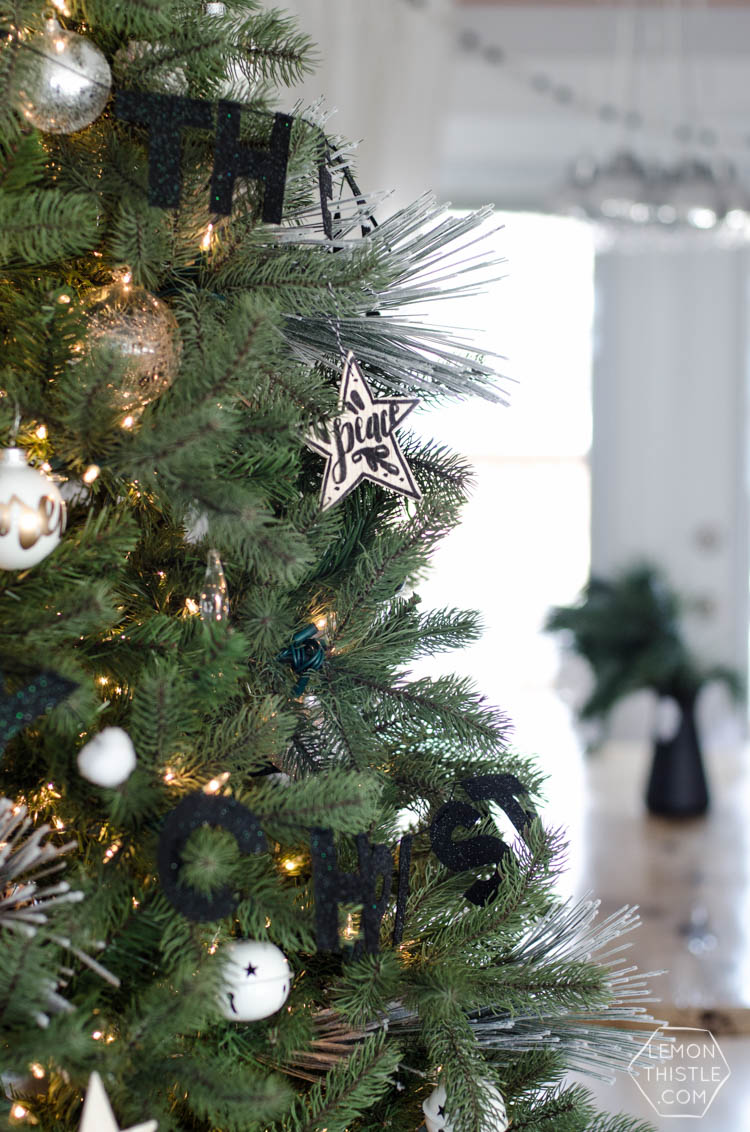 Canadian Christmas Home Tour- I love the black, white and fresh greenery in this holiday style! 