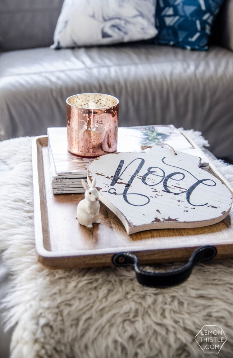 Canadian Christmas Home Tour- I love the black, white and fresh greenery in this holiday style! 