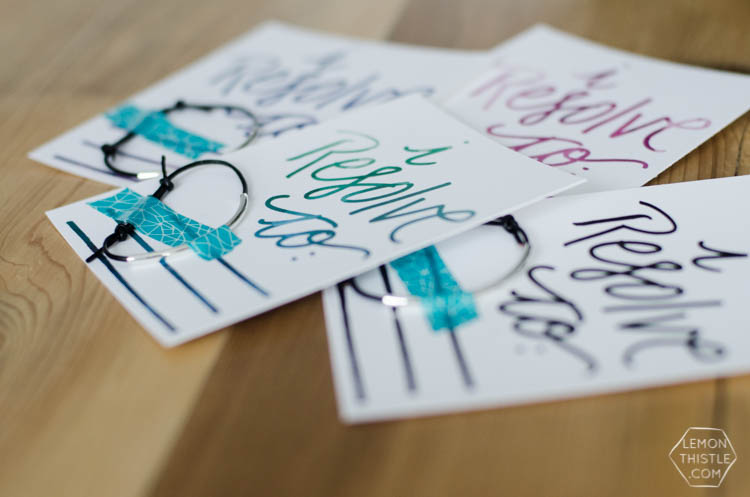 printable New Years resolution cards- and reminder bracelet!