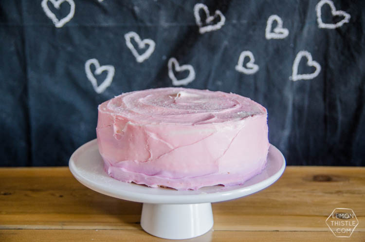 What a great idea! Decorating a grocery store bakery cake yourself- this ombre cake is gooorgeous and so easy!