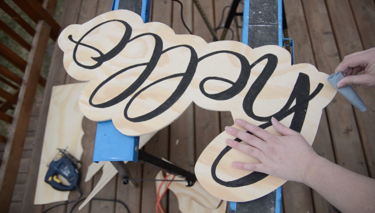 DIY plywood cutout hello sign... I LOVE this! And the video makes it look so simple