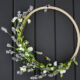 I love this simple spring hoop wreath! Perfectly spring-y without being over the top.
