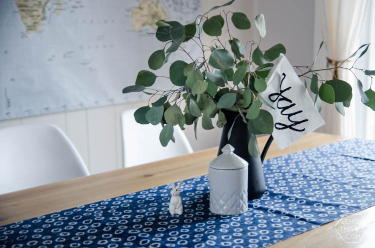Simple, neutral spring home tour- spring 'decor' I could actually pull off!