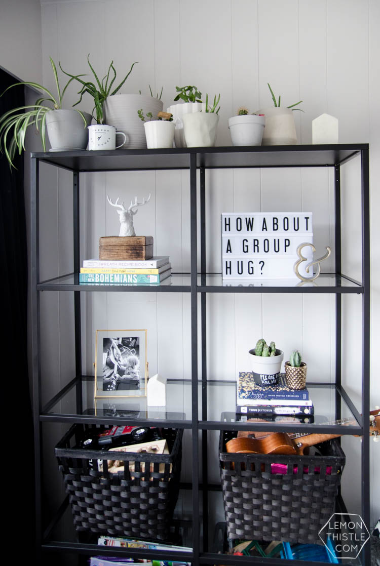 Simple, neutral spring home tour- spring 'decor' I could actually pull off!