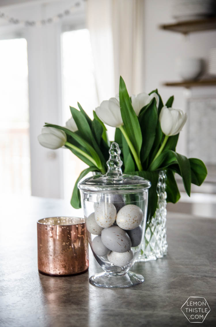 Simple, neutral spring home tour- spring 'decor' I could actually pull off!