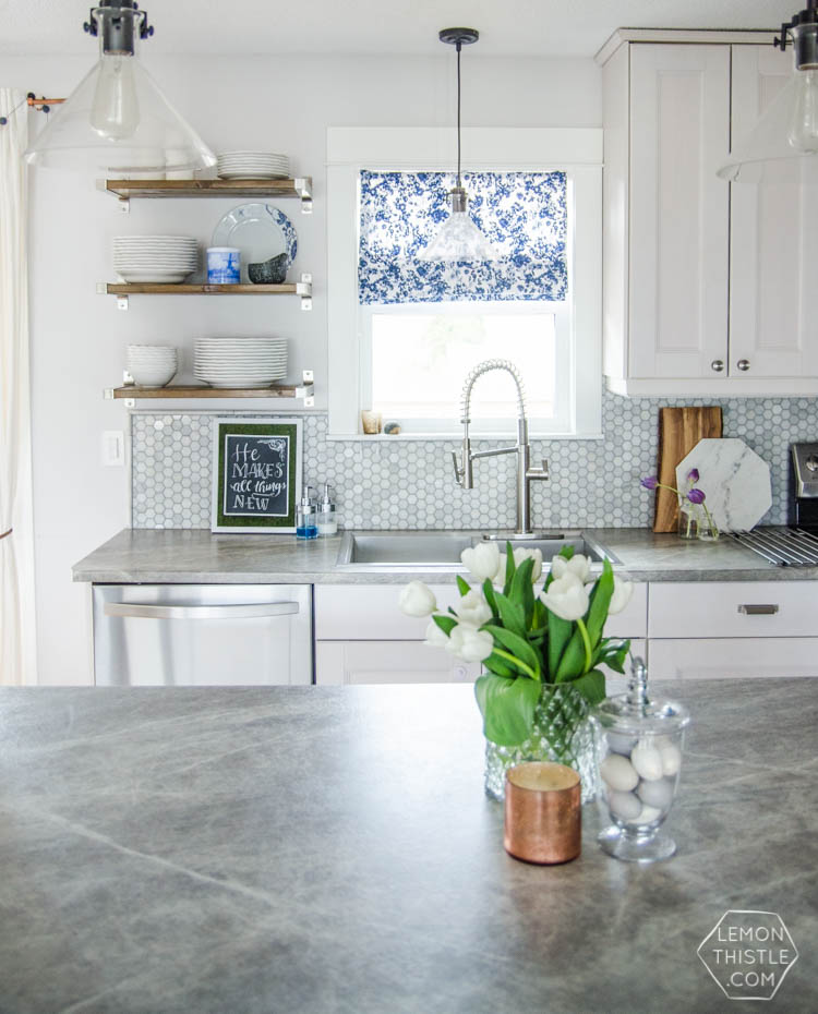Simple, neutral spring home tour- spring 'decor' I could actually pull off!