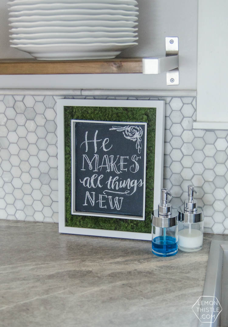 Simple, neutral spring home tour- spring 'decor' I could actually pull off!