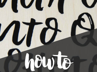 how to transfer iron on vinyl to wood- who knew heat transfer vinyl worked for wood signs! Great tips and tricks