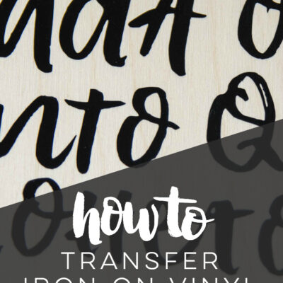 how to transfer iron on vinyl to wood- who knew heat transfer vinyl worked for wood signs! Great tips and tricks