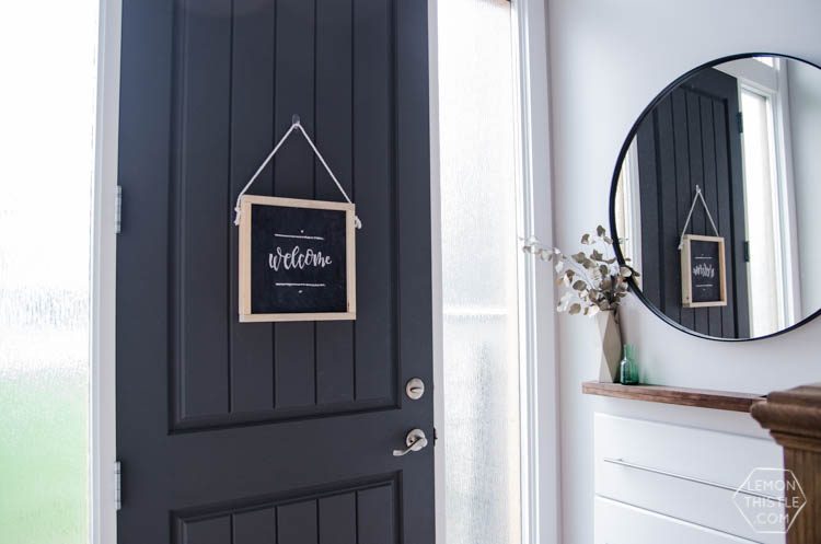 DIY Hanging Wooden Chalkboard- so simple! Plus free handlettered printable template