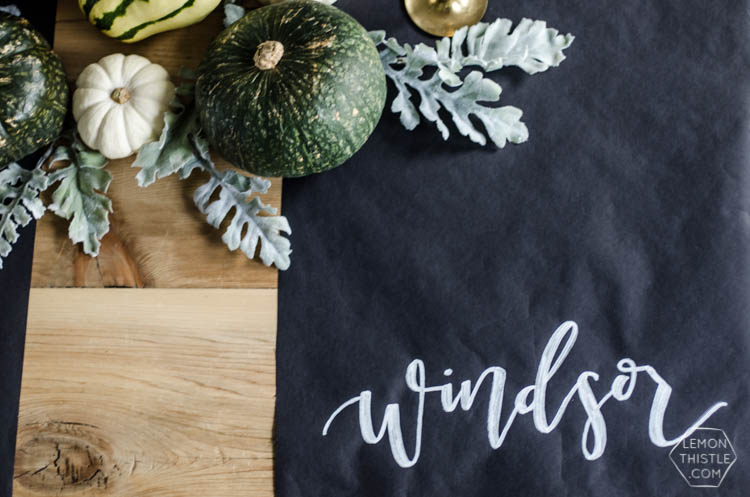 Chalkboard and natural autumn tablescape- so beautiful for a thanksgiving table