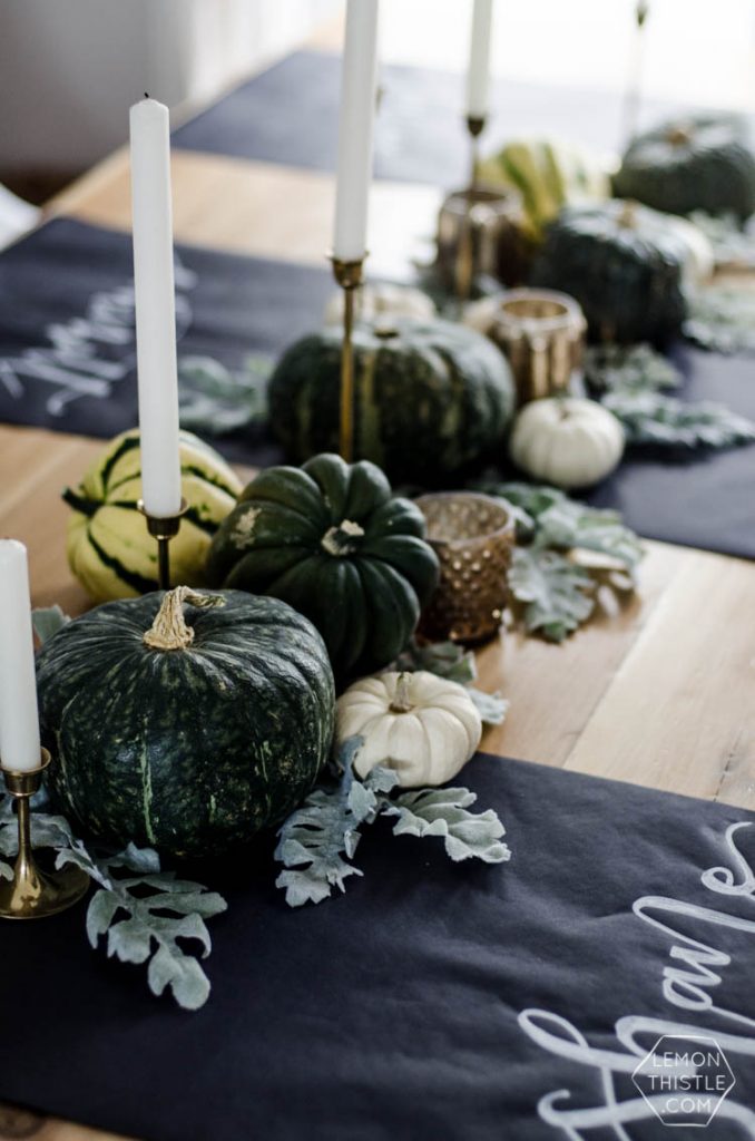 Chalkboard and natural autumn tablescape- so beautiful for a thanksgiving table