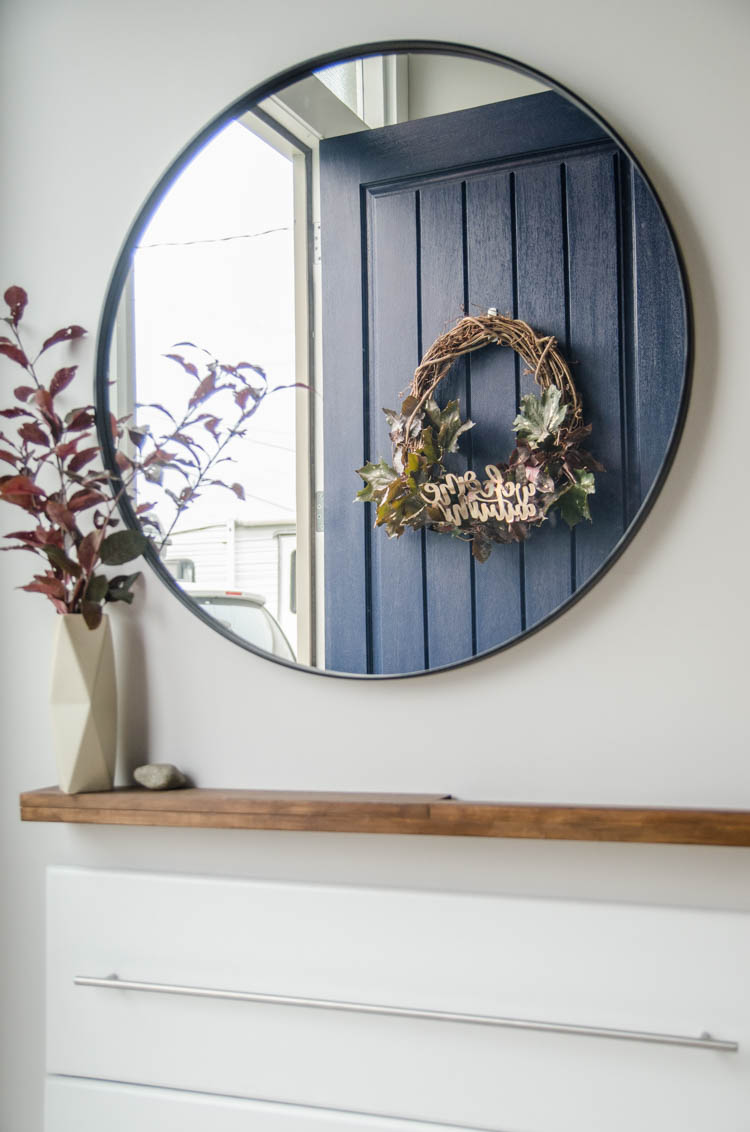 Love this natural and metallics autumn home tour