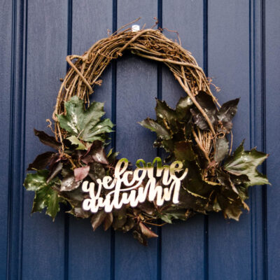 Organic and Foiled- Autumn Wreath with free printable hand lettering