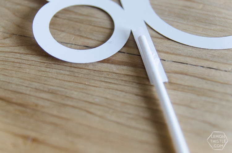 DIY 2018 Cake Toppers & Straw Decor... using fonts and a Cricut... this is amazing! I love this material- so much better than paper.