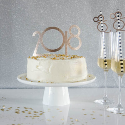 DIY 2018 Cake Toppers & Straw Decor... using fonts and a Cricut... this is amazing! I love this material- so much better than paper.