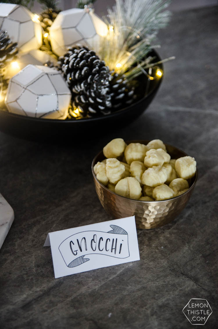 Holiday Open House- Modern Handlettered Free Printable Invitations and tent cards- perfect for a casual Christmas party!