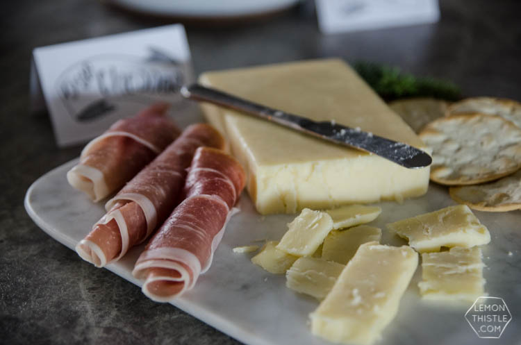 Holiday Open House- Modern Handlettered Free Printable Invitations and tent cards- perfect for a casual Christmas party!