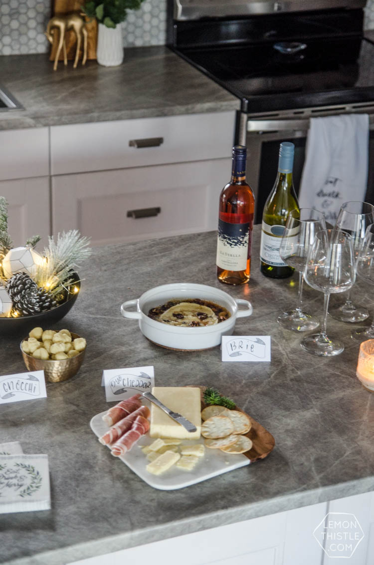 Holiday Open House- Modern Handlettered Free Printable Invitations and tent cards- perfect for a casual Christmas party!