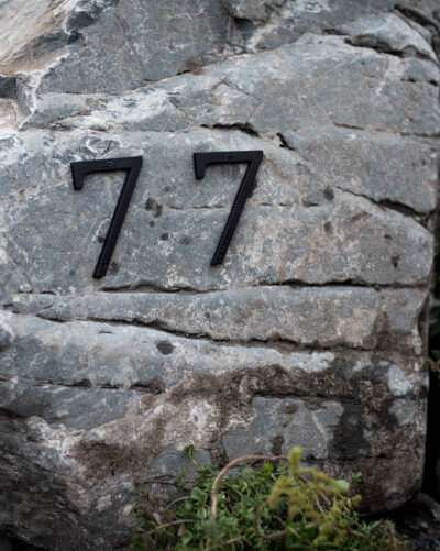 DIY Modern Address Rock for Curb Appeal / How to drill into rock