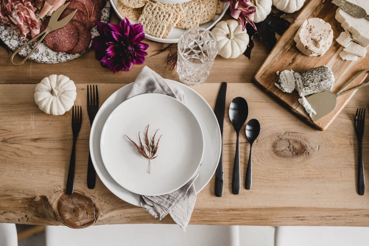 Modern Autumn Tablescape