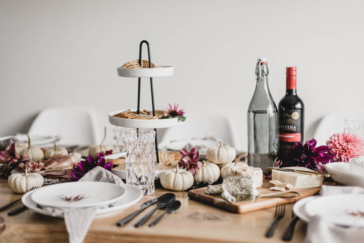 Modern Autumn Tablescape