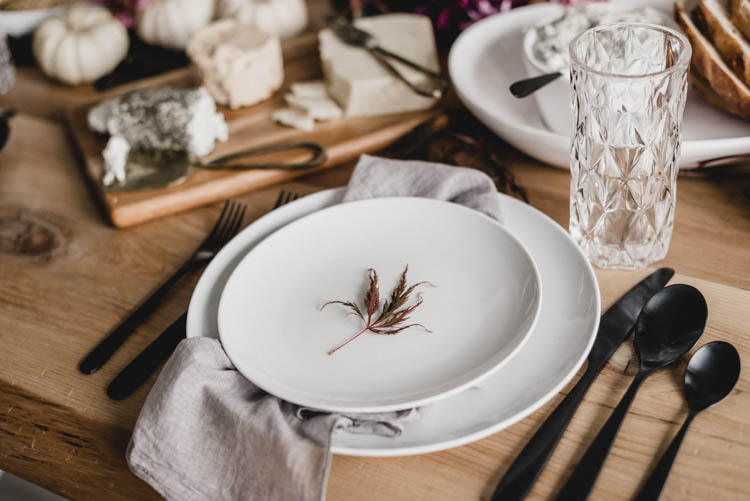 Modern Autumn Tablescape