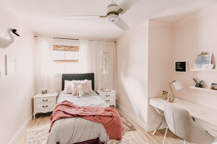 Pretty girls bedroom makeover- such a good use of space with the desk in the nook