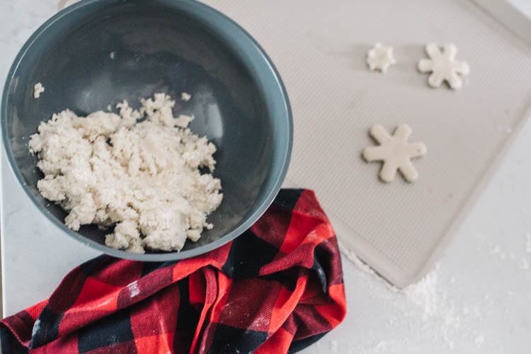 Holiday Baking with Kids- my tips to make it less stressful!