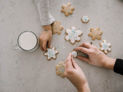 Holiday Baking with Kids- my tips to make it less stressful!