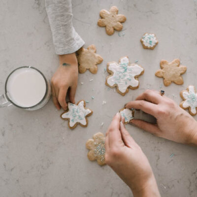 Holiday Baking with Kids- my tips to make it less stressful!