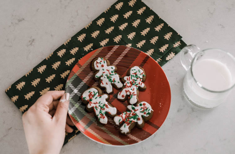 Holiday Baking with Kids- my tips to make it less stressful!