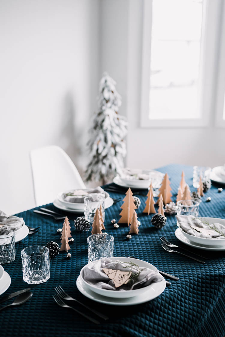 Beautiful modern winter tablescape with wooden trees