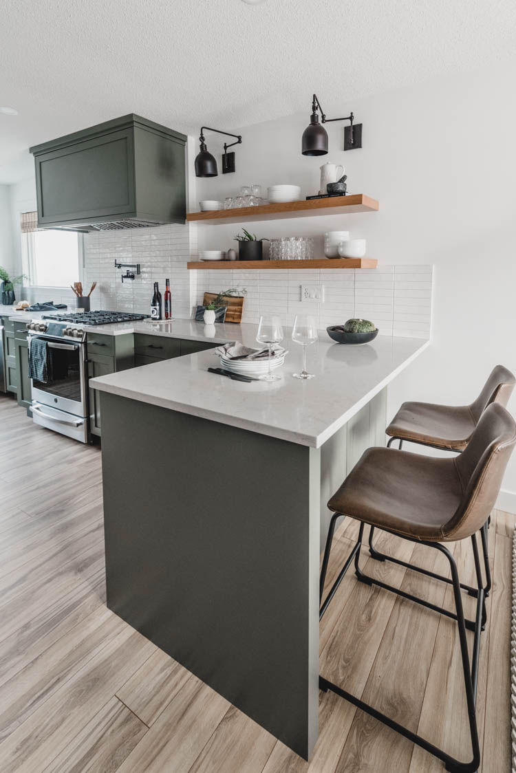 Love those leather bar stools!