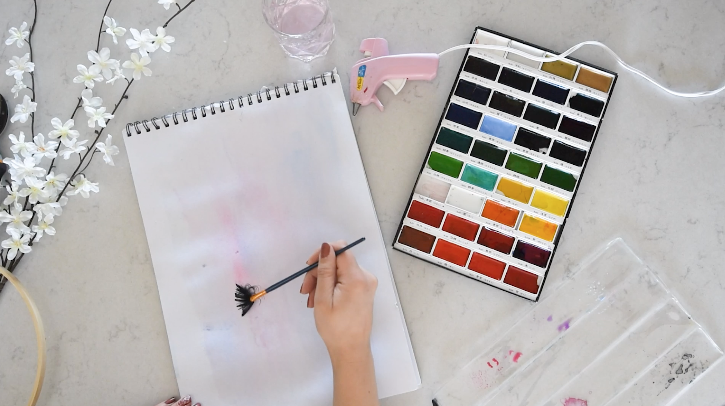 How to create a watercolour wash for bunny ears on this easter wreath