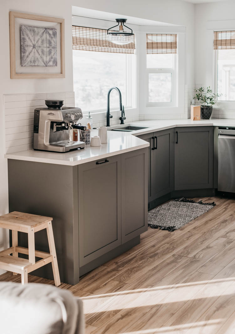 simple spring home tour- fresh greenery, white walls and warm wood tones