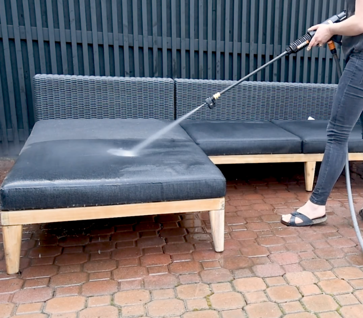 How to clean patio furniture without damaging (pressure washer alternative)
