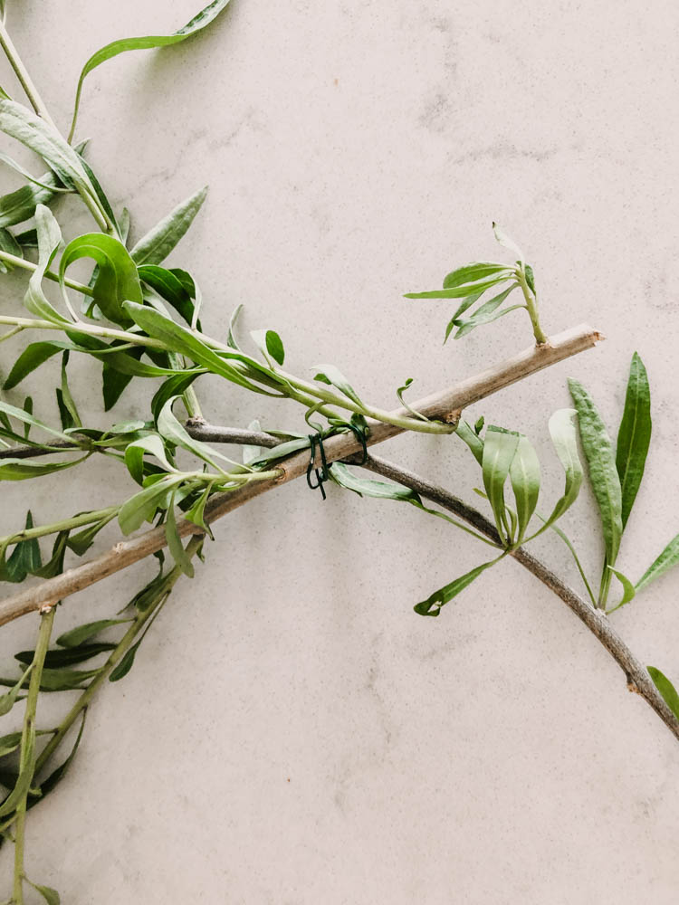 How to make a wreath out of vines