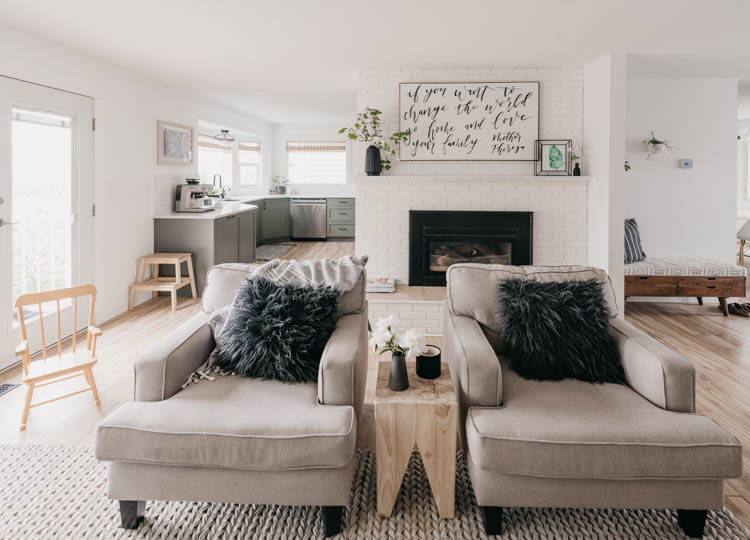 Summer home tour for a family friendly home full of modern design